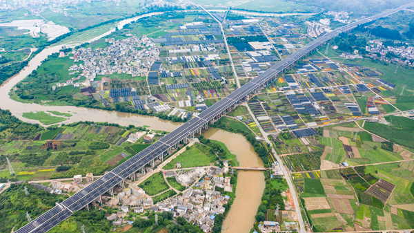 放大數(shù)據(jù)優(yōu)勢 重塑發(fā)展增勢——2023數(shù)博會(huì)上的國企數(shù)字化轉(zhuǎn)型樣本
